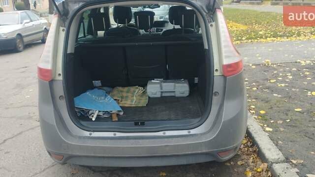 Рено Гранд Сценик 2013 в Старая Выжевка на Automoto.ua Серый Рено Гранд Сценик, объемом двигателя 1.6 л и пробегом 390 тыс. км за 6900 $, фото 13 на Automoto.ua