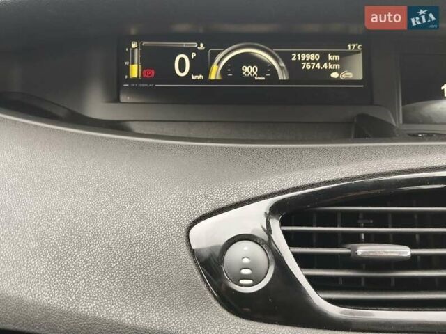 Серый Рено Гранд Сценик, объемом двигателя 1.5 л и пробегом 219 тыс. км за 10400 $, фото 34 на Automoto.ua