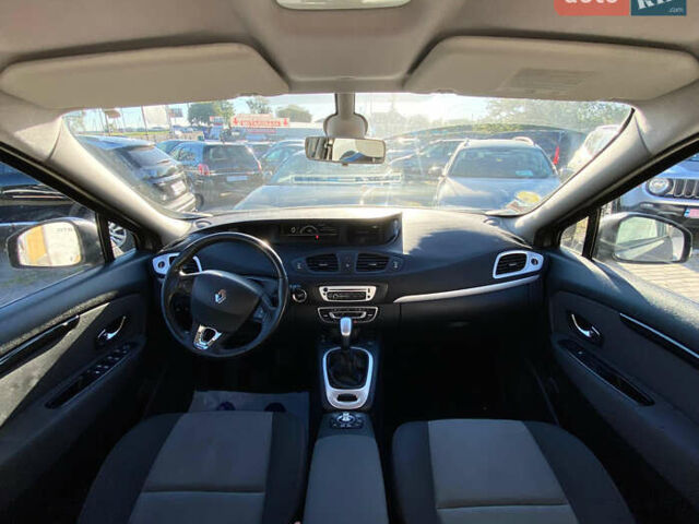 Серый Рено Гранд Сценик, объемом двигателя 1.5 л и пробегом 225 тыс. км за 9700 $, фото 10 на Automoto.ua