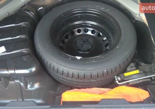 Серый Рено Гранд Сценик, объемом двигателя 1.5 л и пробегом 260 тыс. км за 10000 $, фото 20 на Automoto.ua