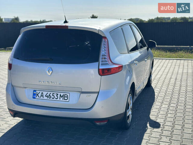 Серый Рено Гранд Сценик, объемом двигателя 1.46 л и пробегом 250 тыс. км за 8000 $, фото 2 на Automoto.ua