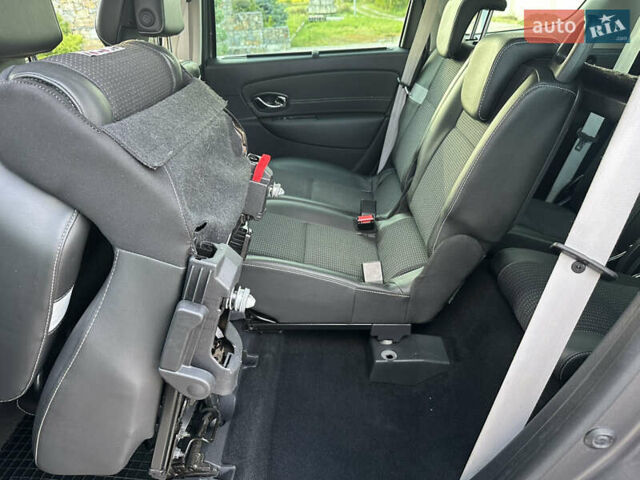 Серый Рено Гранд Сценик, объемом двигателя 1.6 л и пробегом 229 тыс. км за 10650 $, фото 87 на Automoto.ua