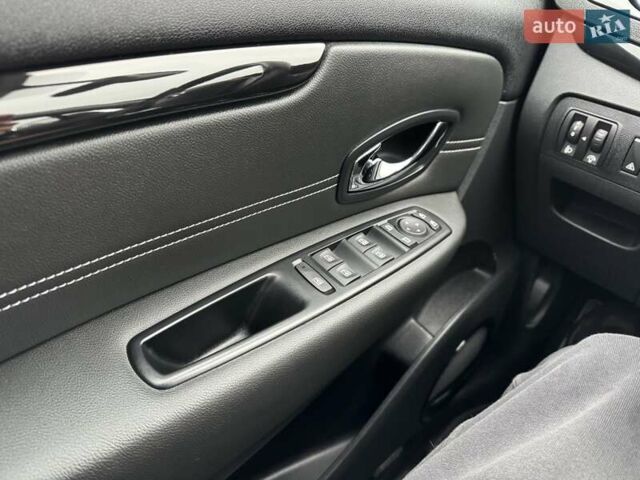 Сірий Рено Гранд Сценік, об'ємом двигуна 1.5 л та пробігом 168 тис. км за 10950 $, фото 28 на Automoto.ua