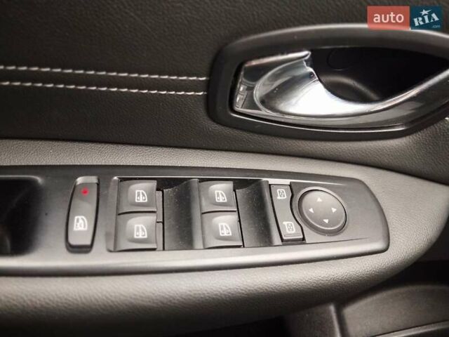 Серый Рено Гранд Сценик, объемом двигателя 1.5 л и пробегом 219 тыс. км за 10400 $, фото 29 на Automoto.ua