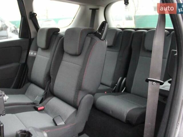 Серый Рено Гранд Сценик, объемом двигателя 1.6 л и пробегом 294 тыс. км за 7900 $, фото 15 на Automoto.ua