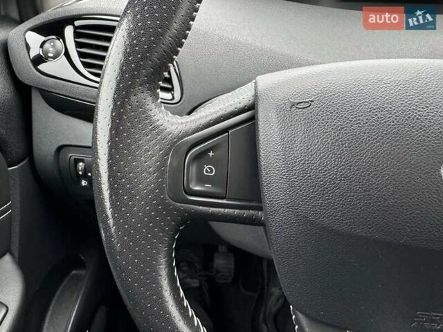 Сірий Рено Гранд Сценік, об'ємом двигуна 1.5 л та пробігом 168 тис. км за 10950 $, фото 31 на Automoto.ua