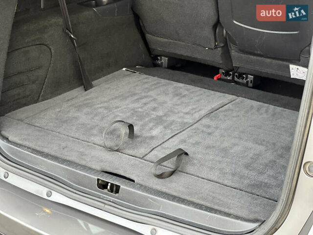 Сірий Рено Гранд Сценік, об'ємом двигуна 1.5 л та пробігом 210 тис. км за 10000 $, фото 76 на Automoto.ua