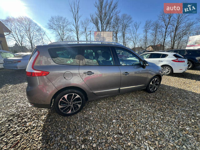 Серый Рено Гранд Сценик, объемом двигателя 1.6 л и пробегом 220 тыс. км за 9299 $, фото 9 на Automoto.ua