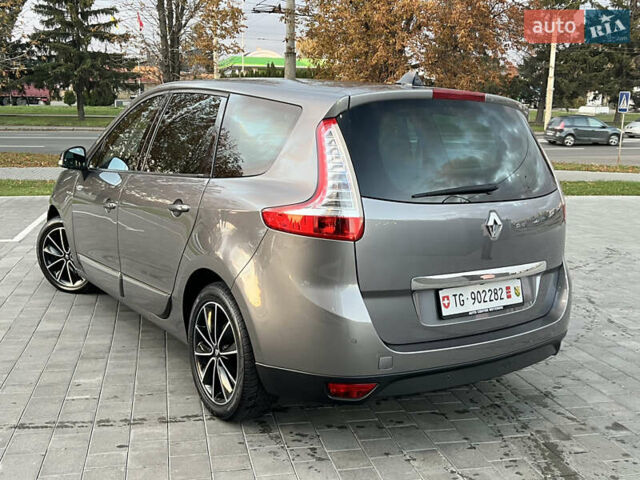Серый Рено Гранд Сценик, объемом двигателя 0 л и пробегом 207 тыс. км за 10999 $, фото 10 на Automoto.ua