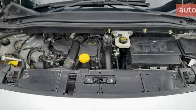 Серый Рено Гранд Сценик, объемом двигателя 1.46 л и пробегом 223 тыс. км за 11199 $, фото 36 на Automoto.ua