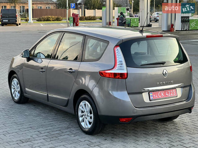 Сірий Рено Гранд Сценік, об'ємом двигуна 1.5 л та пробігом 210 тис. км за 10000 $, фото 31 на Automoto.ua