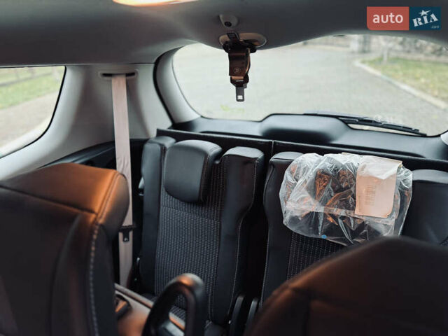 Сірий Рено Гранд Сценік, об'ємом двигуна 1.6 л та пробігом 280 тис. км за 9400 $, фото 24 на Automoto.ua