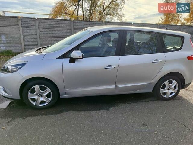 Рено Гранд Сценик 2013 в Черкассах на Automoto.ua Серый Рено Гранд Сценик, объемом двигателя 1.5 л и пробегом 254 тыс. км за 8650 $, фото 3 на Automoto.ua