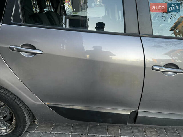 Серый Рено Гранд Сценик, объемом двигателя 1.5 л и пробегом 220 тыс. км за 8500 $, фото 5 на Automoto.ua