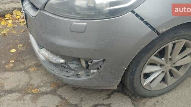Рено Гранд Сценик 2013 в Старая Выжевка на Automoto.ua Серый Рено Гранд Сценик, объемом двигателя 1.6 л и пробегом 390 тыс. км за 6900 $, фото 8 на Automoto.ua