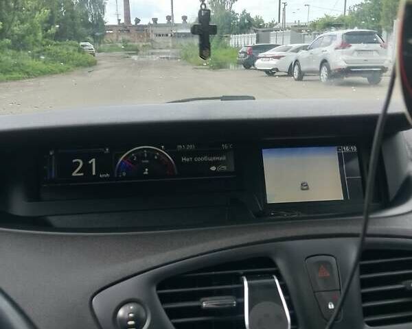 Серый Рено Гранд Сценик, объемом двигателя 1.46 л и пробегом 275 тыс. км за 7900 $, фото 8 на Automoto.ua