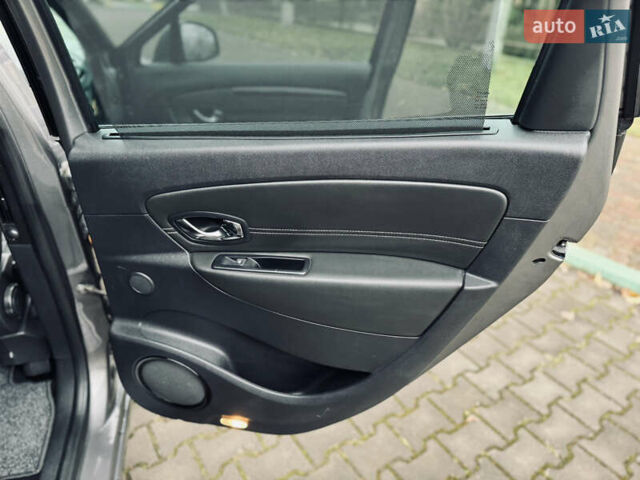 Сірий Рено Гранд Сценік, об'ємом двигуна 1.6 л та пробігом 280 тис. км за 9400 $, фото 33 на Automoto.ua