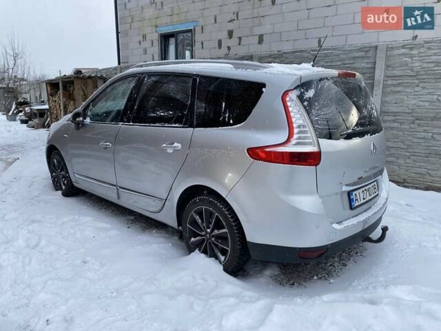 Сірий Рено Гранд Сценік, об'ємом двигуна 1.6 л та пробігом 250 тис. км за 4800 $, фото 2 на Automoto.ua