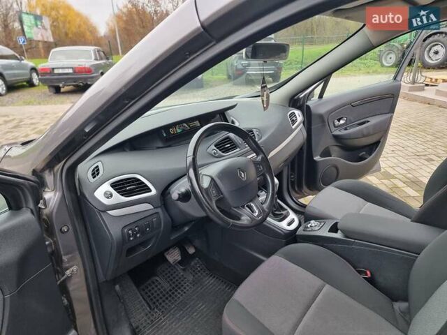 Сірий Рено Гранд Сценік, об'ємом двигуна 1.46 л та пробігом 217 тис. км за 8500 $, фото 13 на Automoto.ua