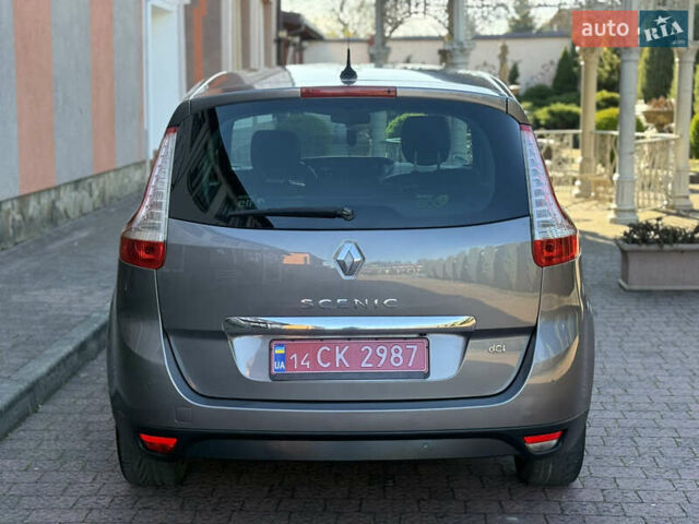 Рено Гранд Сценик 2013 в Стрые на Automoto.ua Серый Рено Гранд Сценик, объемом двигателя 1.6 л и пробегом 229 тыс. км за 9750 $, фото 73 на Automoto.ua