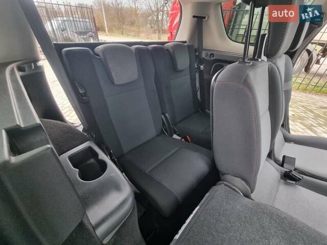 Сірий Рено Гранд Сценік, об'ємом двигуна 1.46 л та пробігом 217 тис. км за 8500 $, фото 20 на Automoto.ua