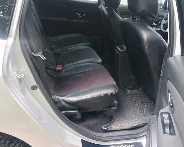 Серый Рено Гранд Сценик, объемом двигателя 1.46 л и пробегом 275 тыс. км за 7900 $, фото 2 на Automoto.ua