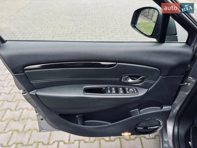 Сірий Рено Гранд Сценік, об'ємом двигуна 1.6 л та пробігом 280 тис. км за 9400 $, фото 30 на Automoto.ua