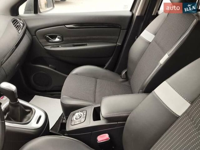 Серый Рено Гранд Сценик, объемом двигателя 1.5 л и пробегом 219 тыс. км за 9900 $, фото 20 на Automoto.ua