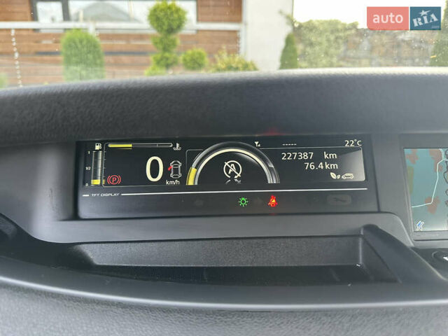 Серый Рено Гранд Сценик, объемом двигателя 1.6 л и пробегом 229 тыс. км за 10650 $, фото 66 на Automoto.ua