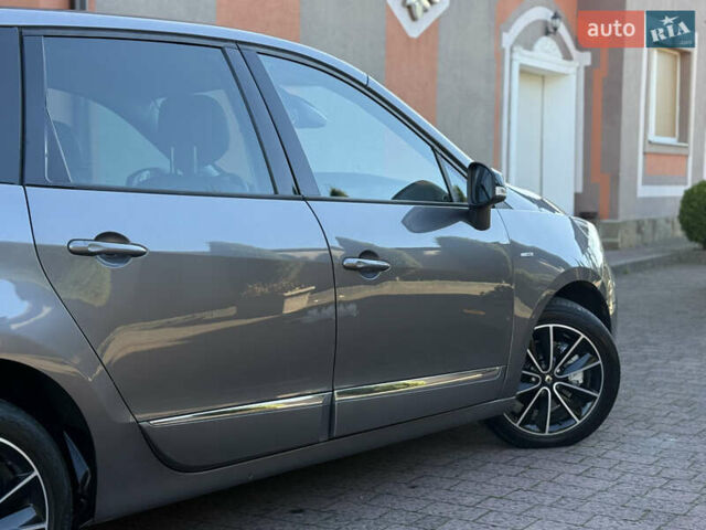 Рено Гранд Сценик 2013 в Стрые на Automoto.ua Серый Рено Гранд Сценик, объемом двигателя 1.6 л и пробегом 229 тыс. км за 9750 $, фото 77 на Automoto.ua