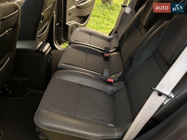 Серый Рено Гранд Сценик, объемом двигателя 1.2 л и пробегом 237 тыс. км за 7799 $, фото 36 на Automoto.ua