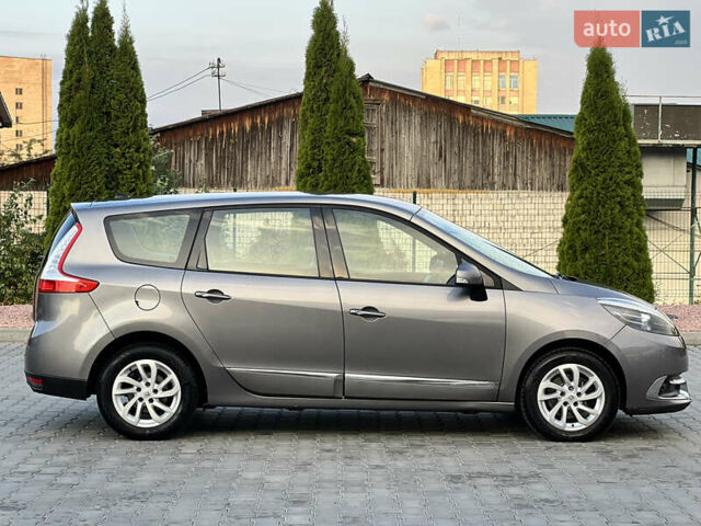 Сірий Рено Гранд Сценік, об'ємом двигуна 1.5 л та пробігом 210 тис. км за 10000 $, фото 28 на Automoto.ua