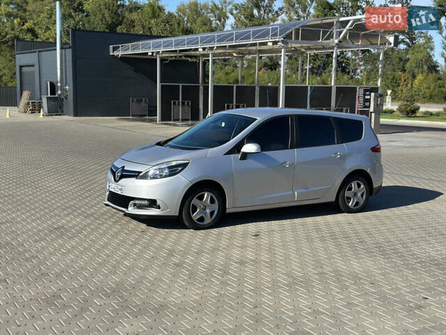 Серый Рено Гранд Сценик, объемом двигателя 1.46 л и пробегом 250 тыс. км за 8000 $, фото 1 на Automoto.ua