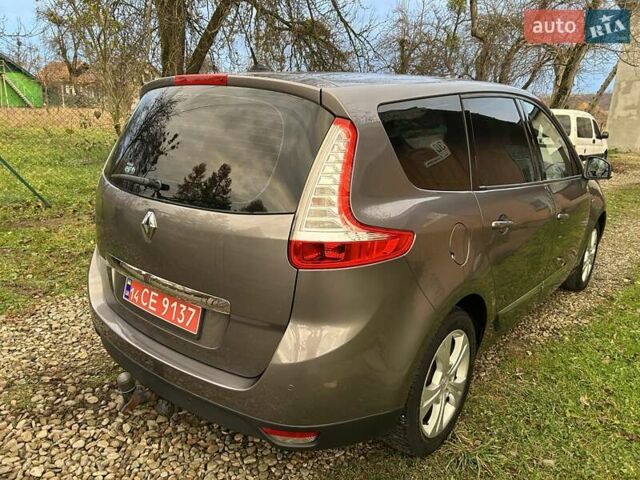 Сірий Рено Гранд Сценік, об'ємом двигуна 1.2 л та пробігом 237 тис. км за 7599 $, фото 11 на Automoto.ua