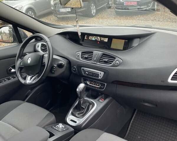 Сірий Рено Гранд Сценік, об'ємом двигуна 1.5 л та пробігом 207 тис. км за 9250 $, фото 4 на Automoto.ua