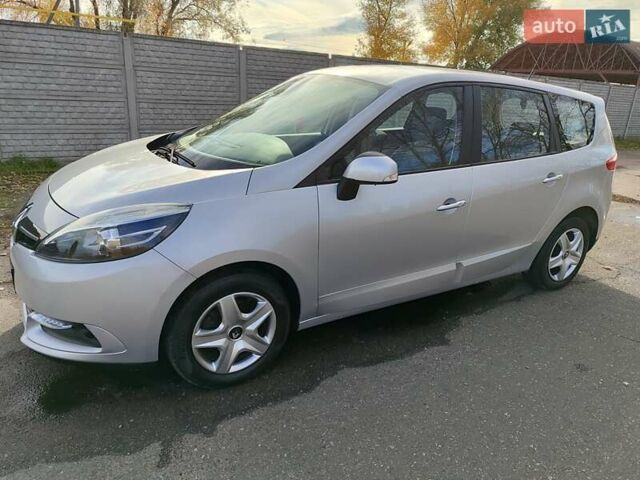 Рено Гранд Сценик 2013 в Черкассах на Automoto.ua Серый Рено Гранд Сценик, объемом двигателя 1.5 л и пробегом 254 тыс. км за 8650 $, фото 2 на Automoto.ua