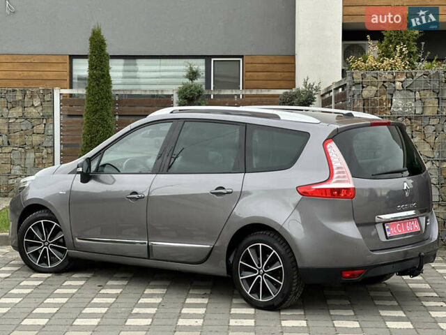 Серый Рено Гранд Сценик, объемом двигателя 1.6 л и пробегом 229 тыс. км за 10650 $, фото 31 на Automoto.ua