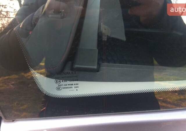 Серый Рено Гранд Сценик, объемом двигателя 1.5 л и пробегом 260 тыс. км за 10000 $, фото 15 на Automoto.ua