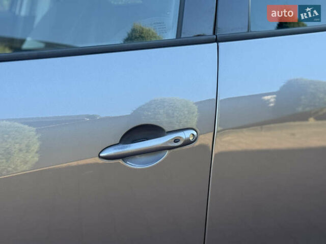 Рено Гранд Сценик 2013 в Стрые на Automoto.ua Серый Рено Гранд Сценик, объемом двигателя 1.6 л и пробегом 229 тыс. км за 9750 $, фото 12 на Automoto.ua