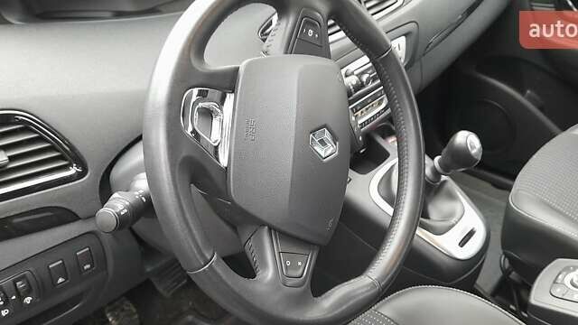 Серый Рено Гранд Сценик, объемом двигателя 1.46 л и пробегом 223 тыс. км за 11199 $, фото 49 на Automoto.ua