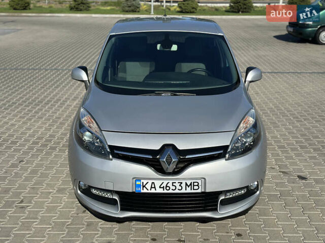 Серый Рено Гранд Сценик, объемом двигателя 1.46 л и пробегом 250 тыс. км за 8000 $, фото 4 на Automoto.ua