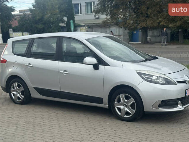 Серый Рено Гранд Сценик, объемом двигателя 1.5 л и пробегом 260 тыс. км за 7950 $, фото 10 на Automoto.ua