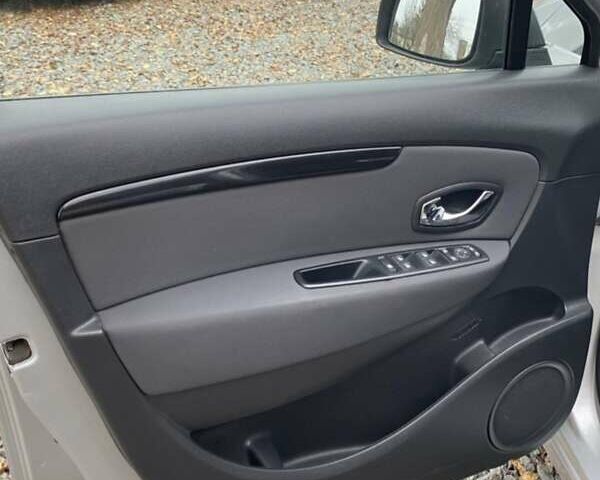 Сірий Рено Гранд Сценік, об'ємом двигуна 1.5 л та пробігом 207 тис. км за 9250 $, фото 13 на Automoto.ua