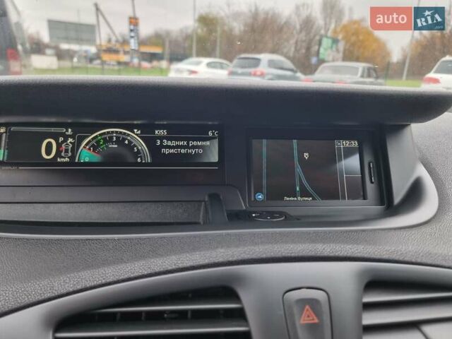 Сірий Рено Гранд Сценік, об'ємом двигуна 1.46 л та пробігом 217 тис. км за 8500 $, фото 29 на Automoto.ua