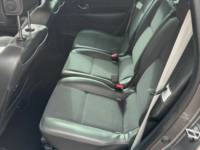 Сірий Рено Гранд Сценік, об'ємом двигуна 1.6 л та пробігом 222 тис. км за 8900 $, фото 9 на Automoto.ua