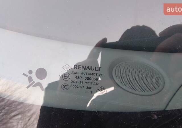 Серый Рено Гранд Сценик, объемом двигателя 1.5 л и пробегом 260 тыс. км за 10000 $, фото 18 на Automoto.ua