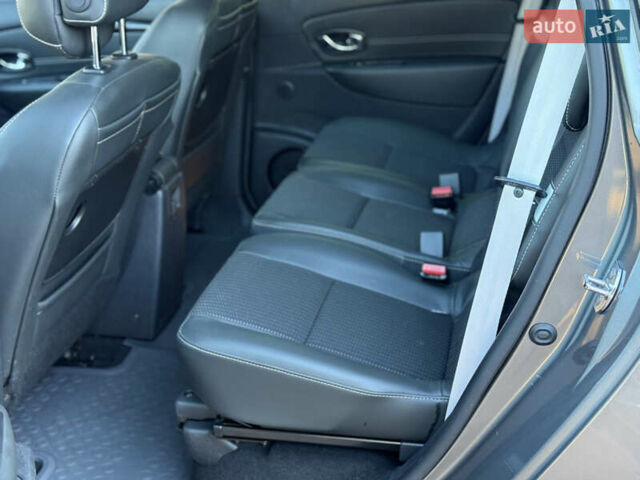 Рено Гранд Сценик 2013 в Стрые на Automoto.ua Серый Рено Гранд Сценик, объемом двигателя 1.6 л и пробегом 229 тыс. км за 9750 $, фото 47 на Automoto.ua