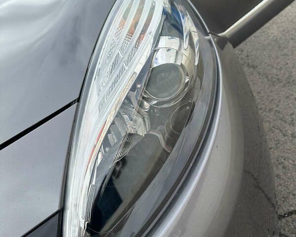 Серый Рено Гранд Сценик, объемом двигателя 1.6 л и пробегом 222 тыс. км за 8900 $, фото 16 на Automoto.ua