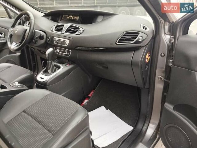 Серый Рено Гранд Сценик, объемом двигателя 1.5 л и пробегом 219 тыс. км за 10400 $, фото 22 на Automoto.ua