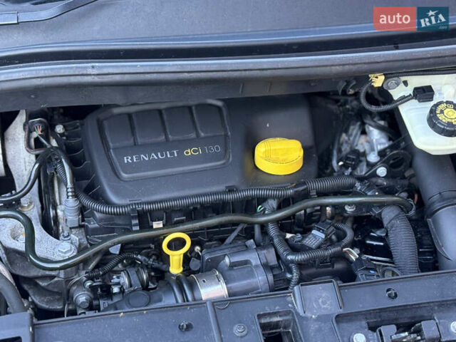 Рено Гранд Сценик 2013 в Стрые на Automoto.ua Серый Рено Гранд Сценик, объемом двигателя 1.6 л и пробегом 229 тыс. км за 9750 $, фото 81 на Automoto.ua